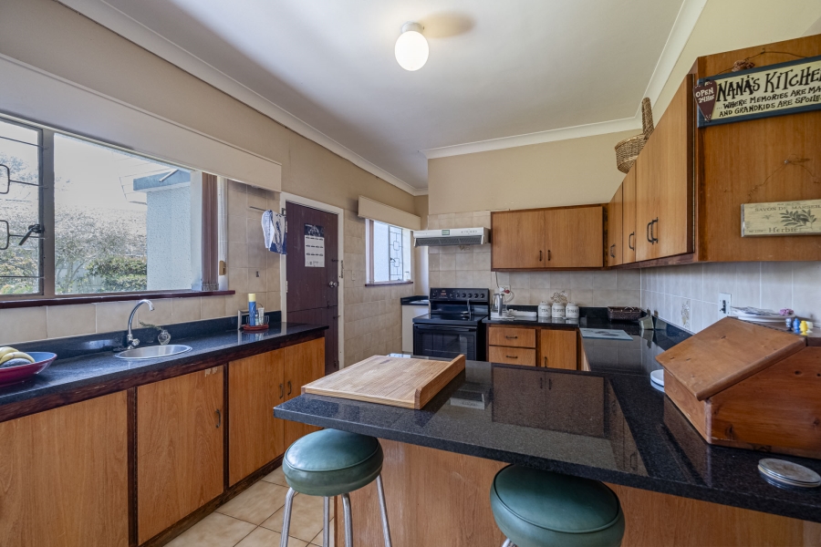 4 Bedroom Property for Sale in Sunridge Park Eastern Cape